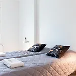 Central And Spacious Apartment For 4 With Sauna