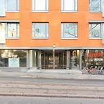 Central And Spacious Apartment For 4 With Sauna