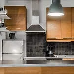Helsinki South Central Apartment