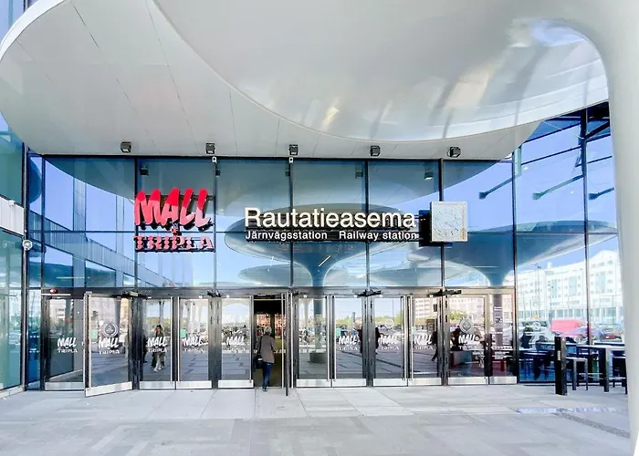 Trendy Nordic Studio By Tram Stop