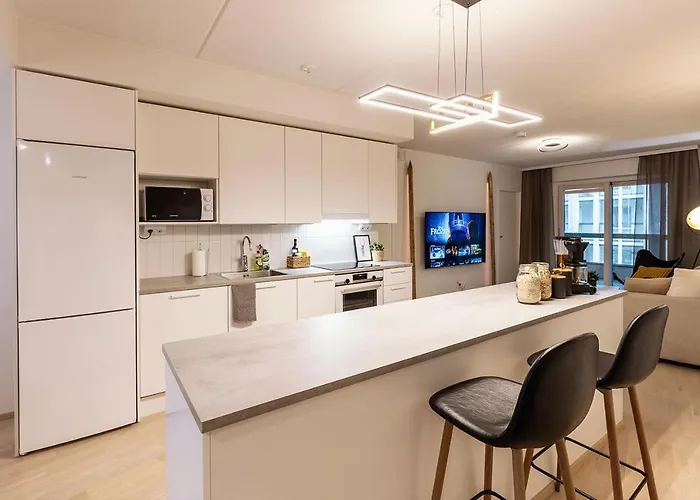 Stylish Scandinavian Suite - Sauna, Harbor & Free Parking