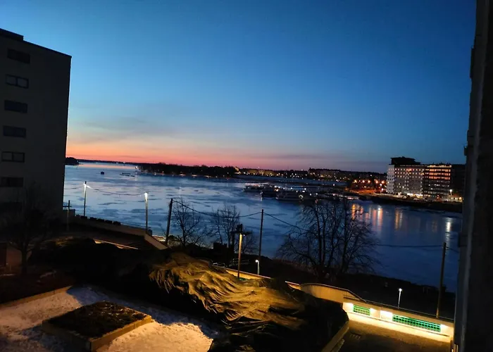 Seaview Apartment Central Location Helsinki
