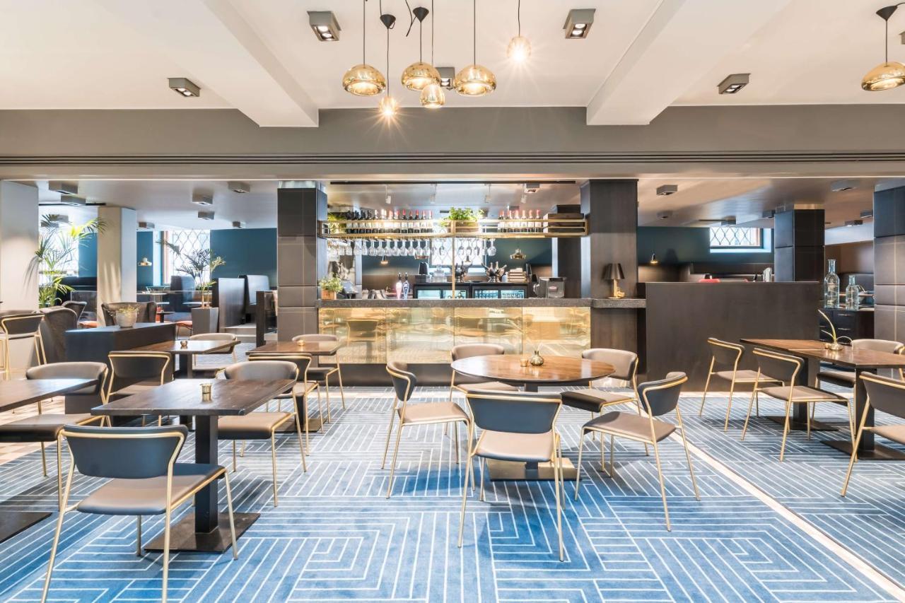 Radisson Blu Plaza Hotel, 4*