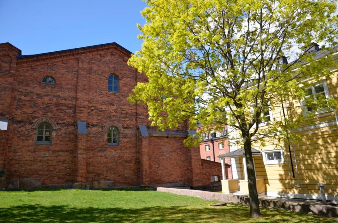 Beautiful Seaside Town With Sauna And On-premise Restaurants Gym ,supermarket Helsinki