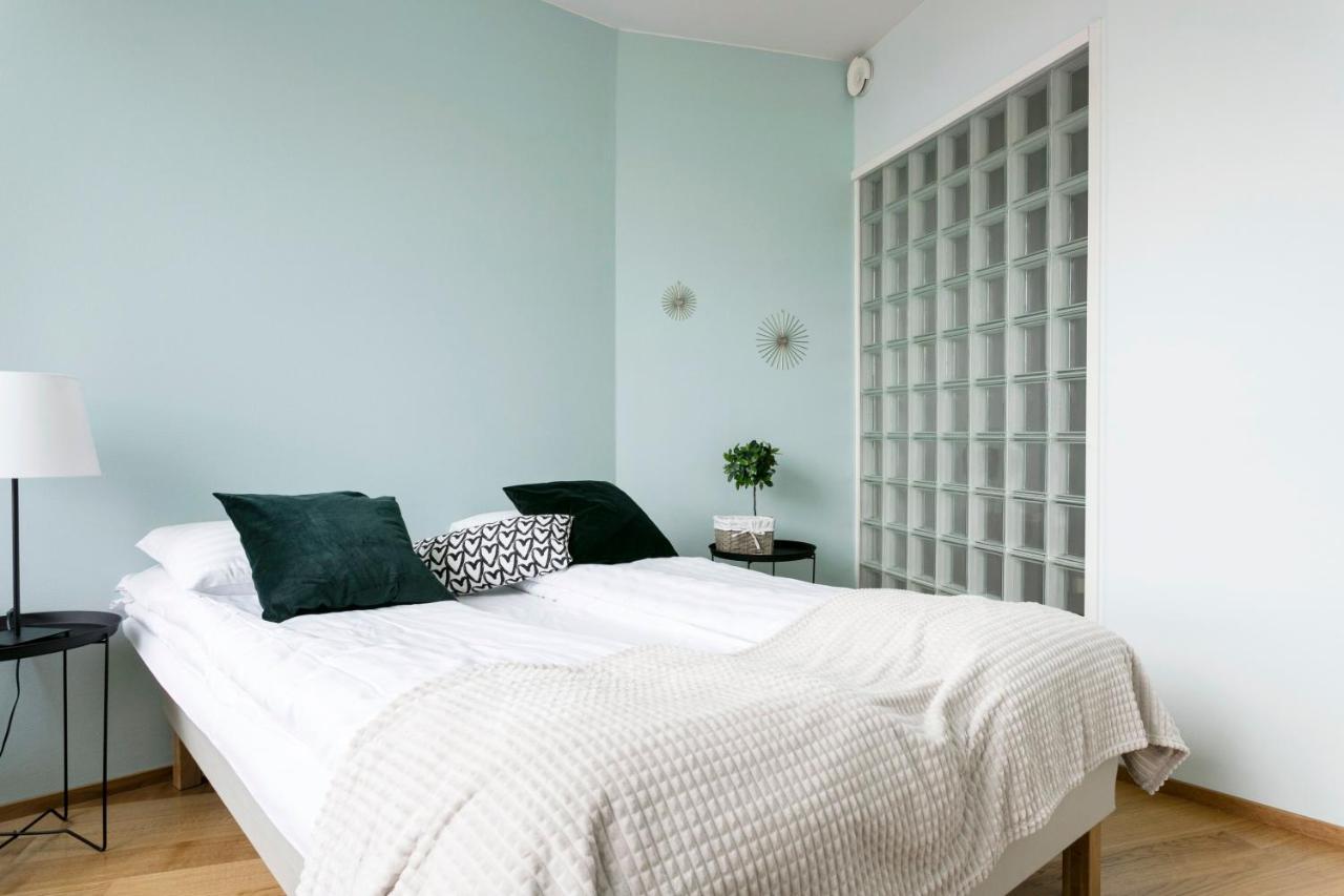 Huoneisto 2ndhomes Luxury Kamppi Center With Spa And Terrace *