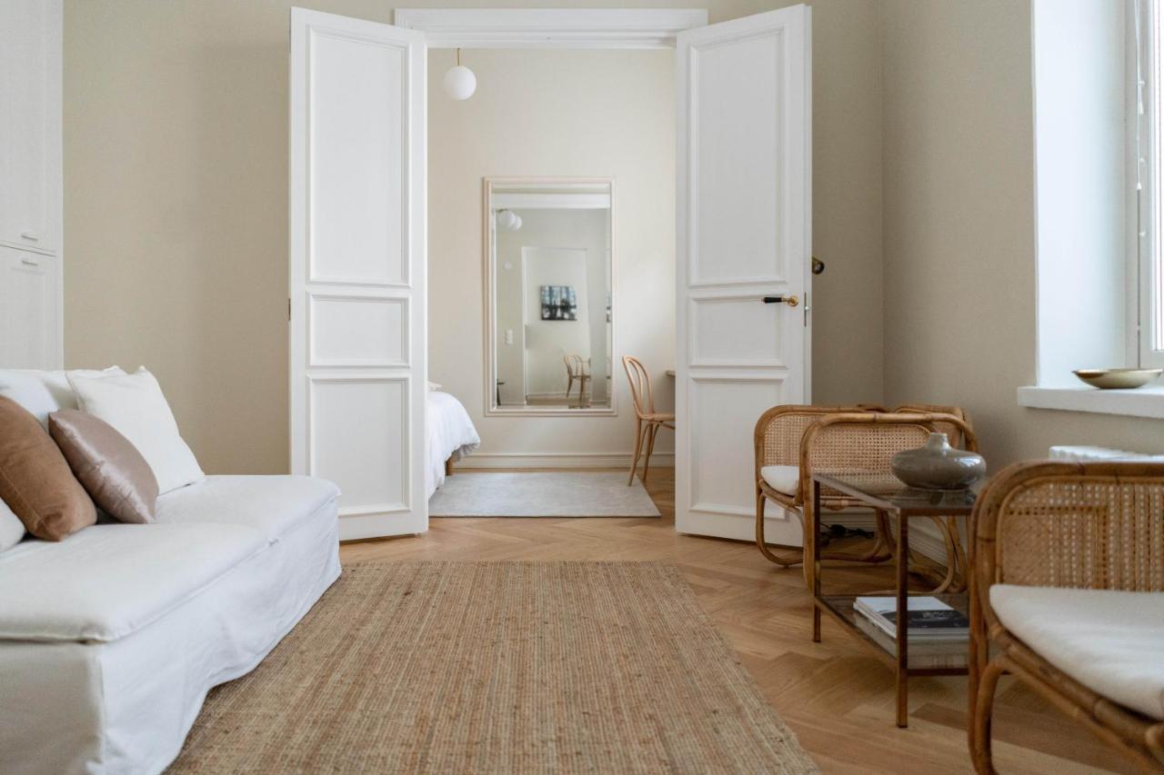 Roost Roobert 3 *