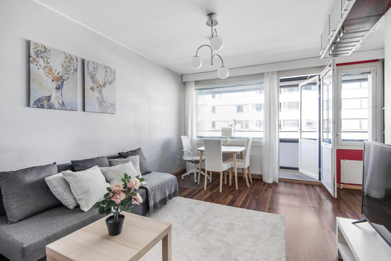 Wehost Modern And Elegant Studio For Four Huoneisto
