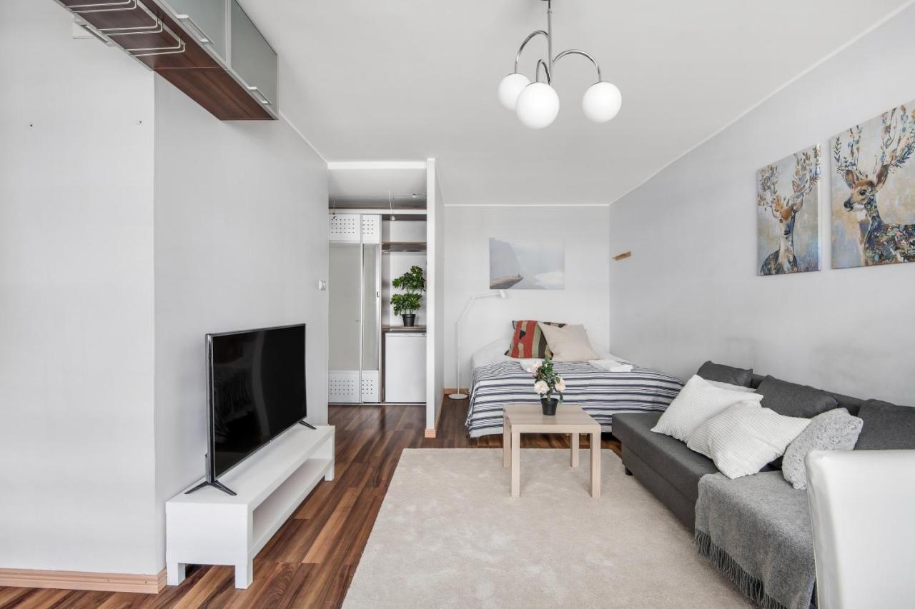 Wehost Modern And Elegant Studio For Four Huoneisto