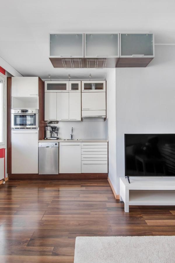 Wehost Modern And Elegant Studio For Four Huoneisto