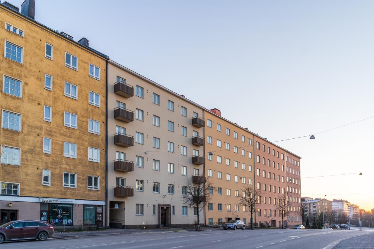 Kaksio Kulttuuritalon Ja Linnanmaen Vieressa * Helsinki
