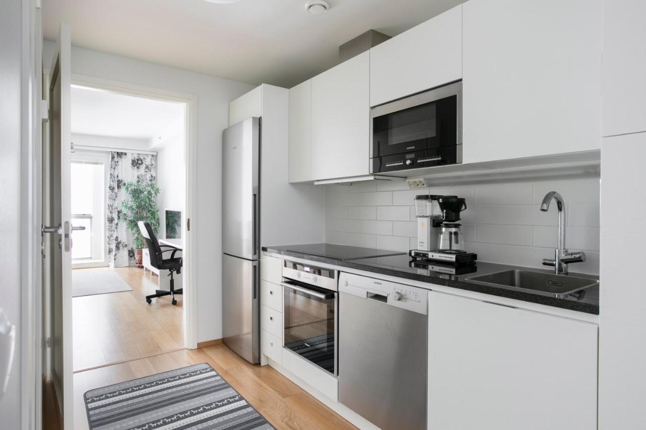 2ndhomes Cozy 1br With Balcony By The Station Helsinki