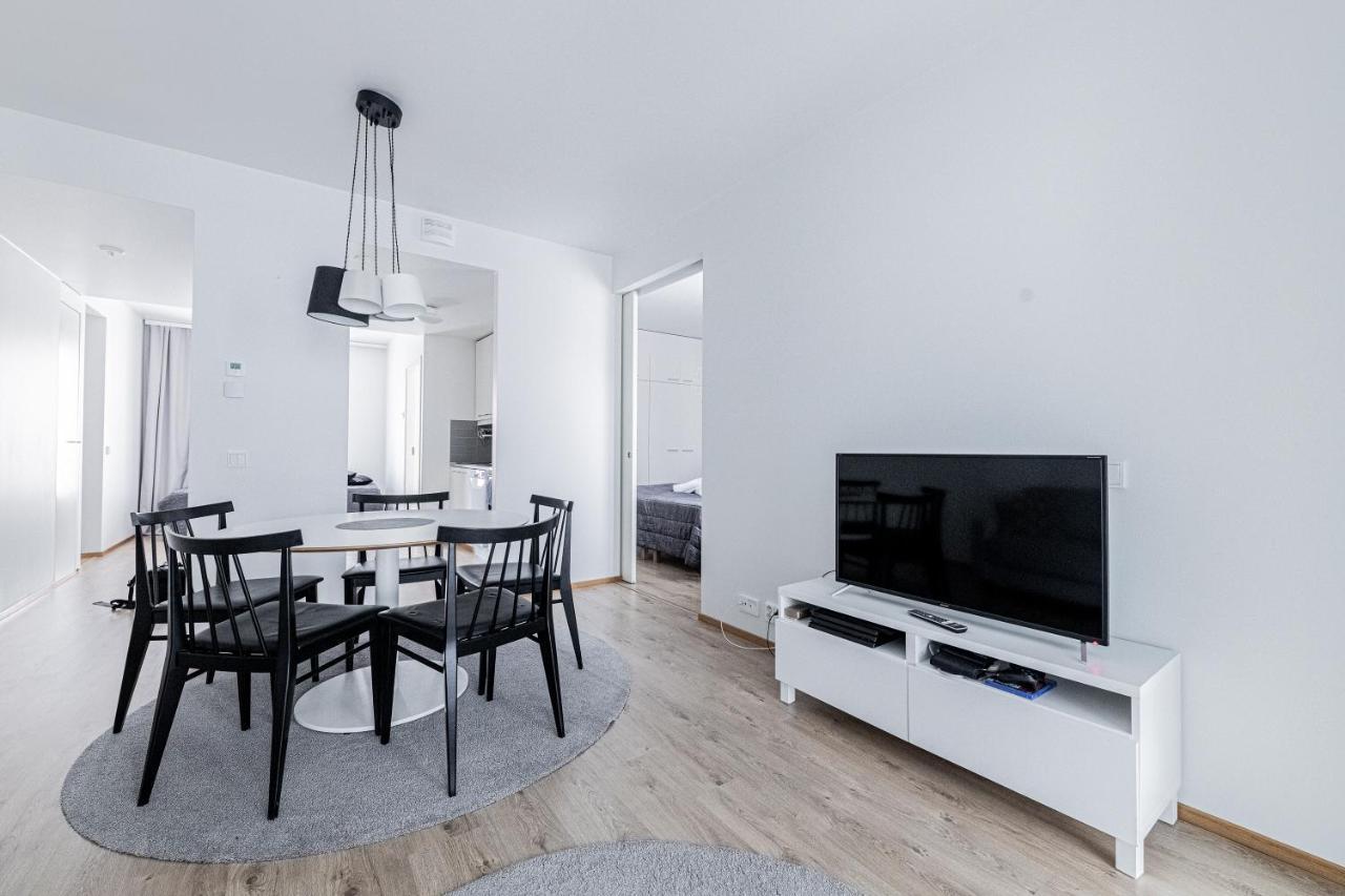 Huoneisto Apartment, Sleepwell, Tyynimeri With Private Parking And Optional Private Sauna Helsinki