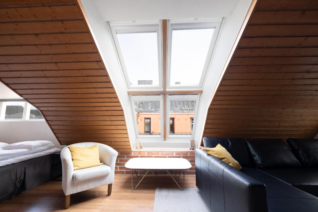 2ndhomes Unique Two Storey Penthouse With Terrace In Kamppi *