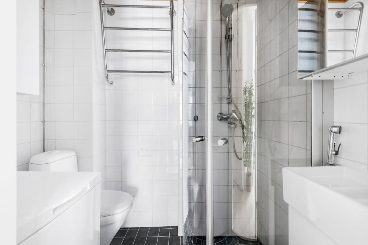 Wehost Modern Scandinavian Studio In Trendy Kallio Helsinki