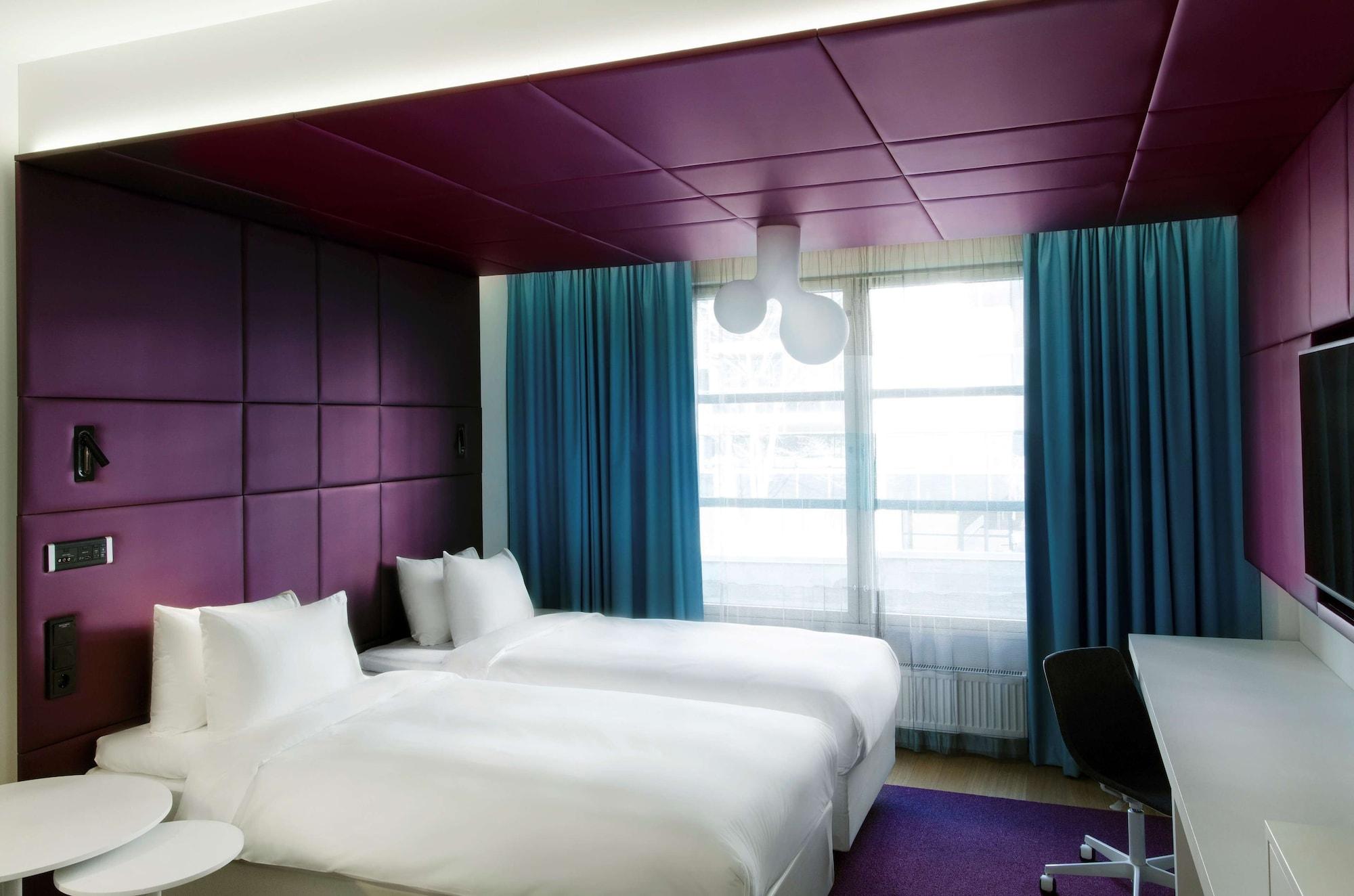 Radisson Blu Plaza Hotel, 4*