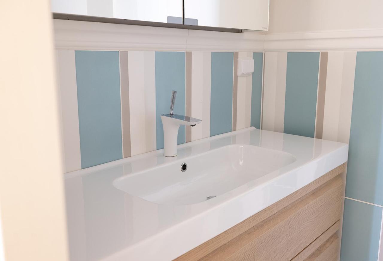 2ndhomes Luxurious 144 M2 Stylish 3 Bedroom Center