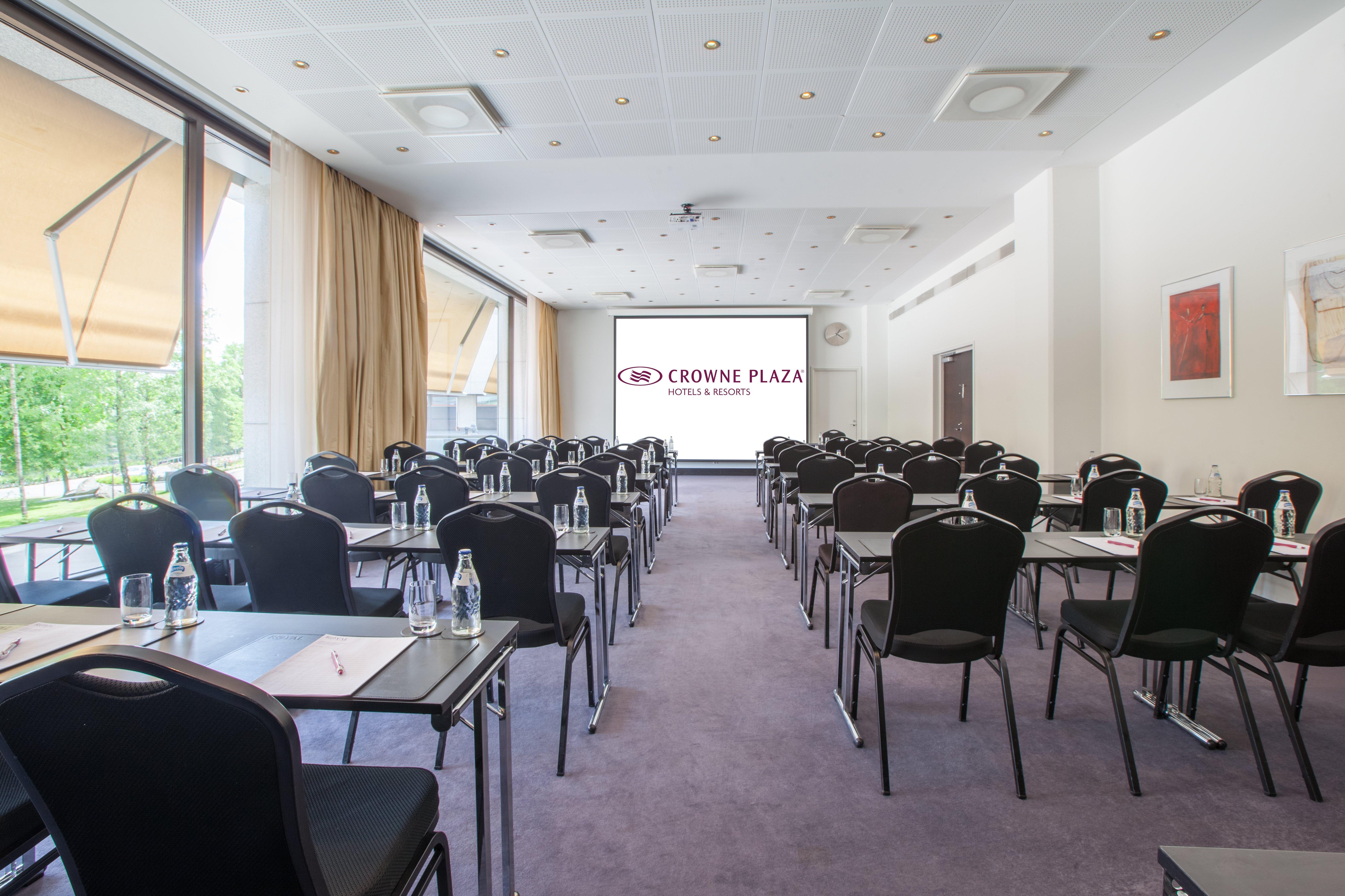 Crowne Plaza - Hesperia By Ihg 4*