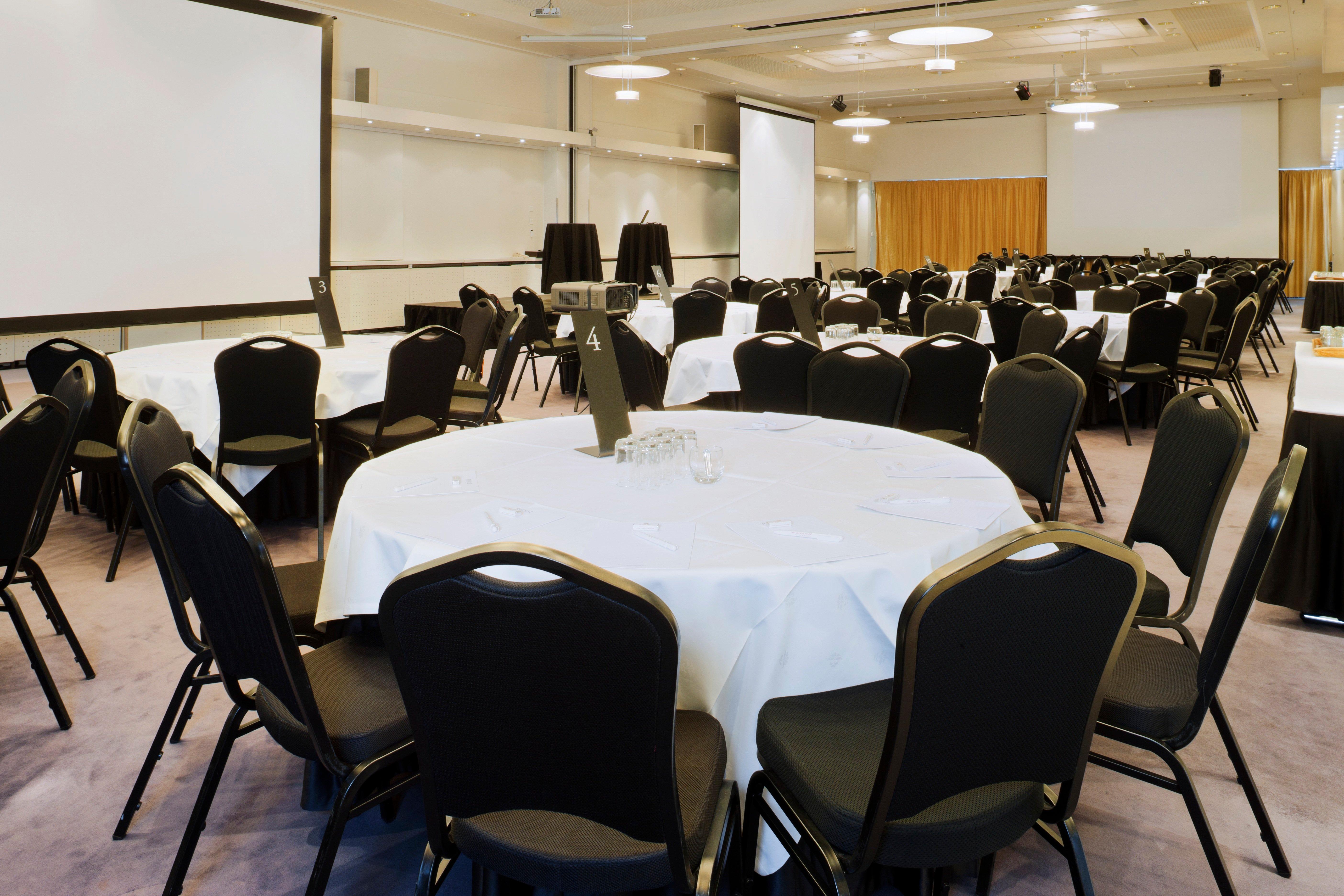 Hotelli Crowne Plaza - Hesperia By Ihg Helsinki