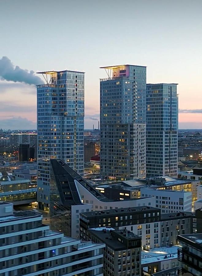 Luxury Skyscraper With Amazing View Over Huoneisto