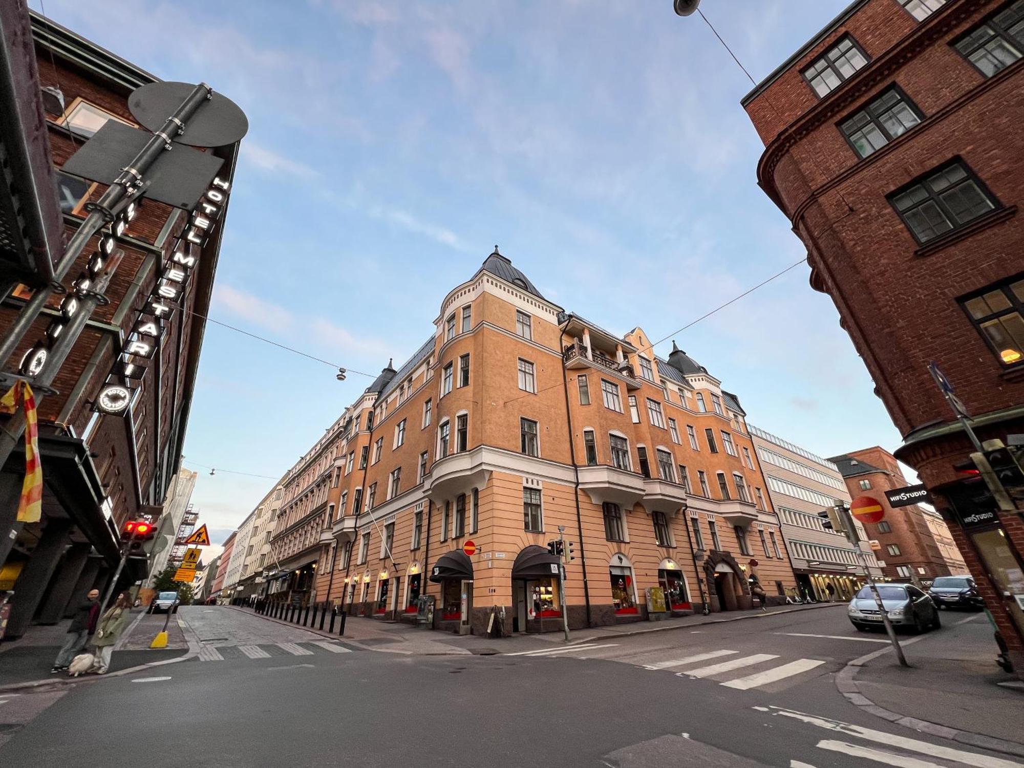 Luxury Design Gem In Center With Sauna And Workspace *