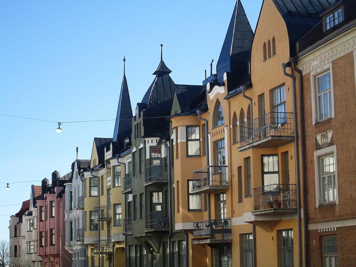 Picturesque Area In Center Huoneisto