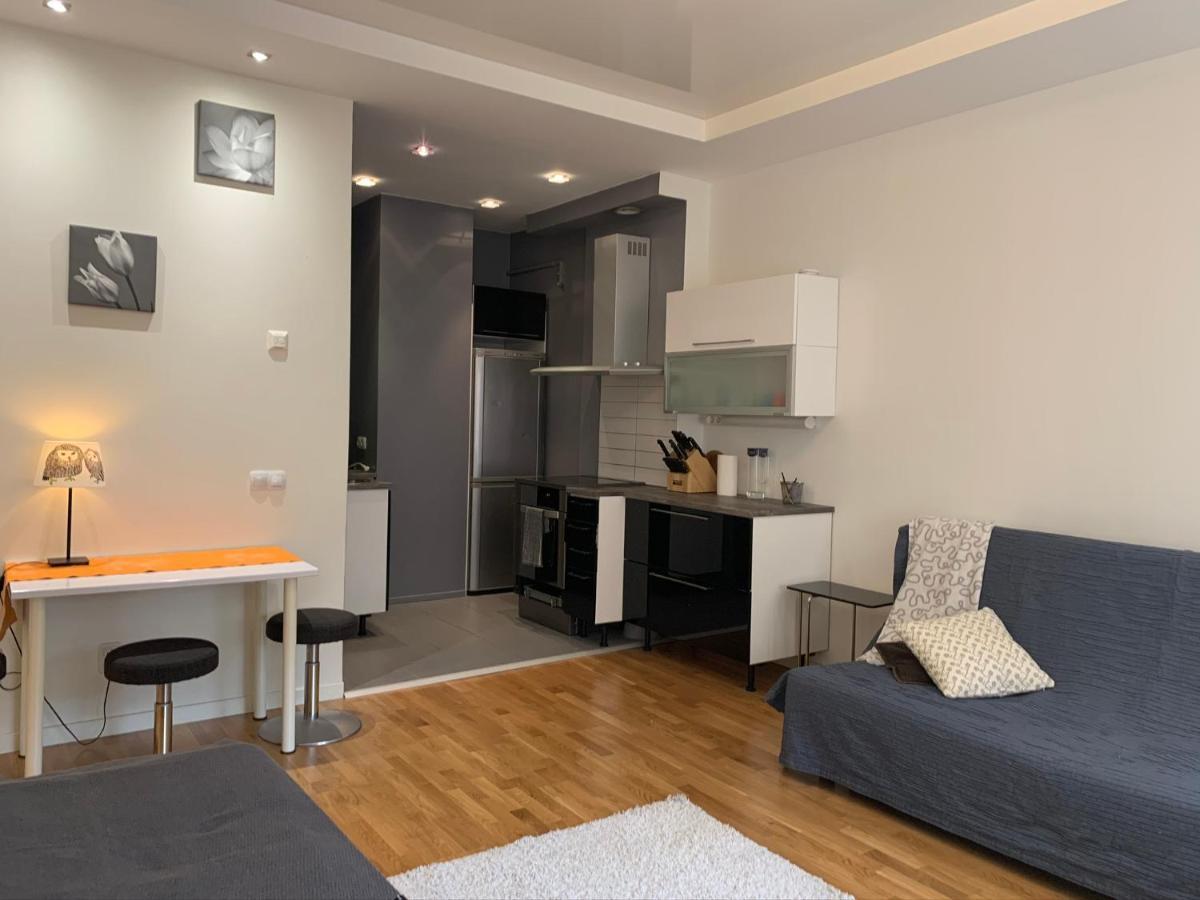 Big Studio Close To Center With Wifi