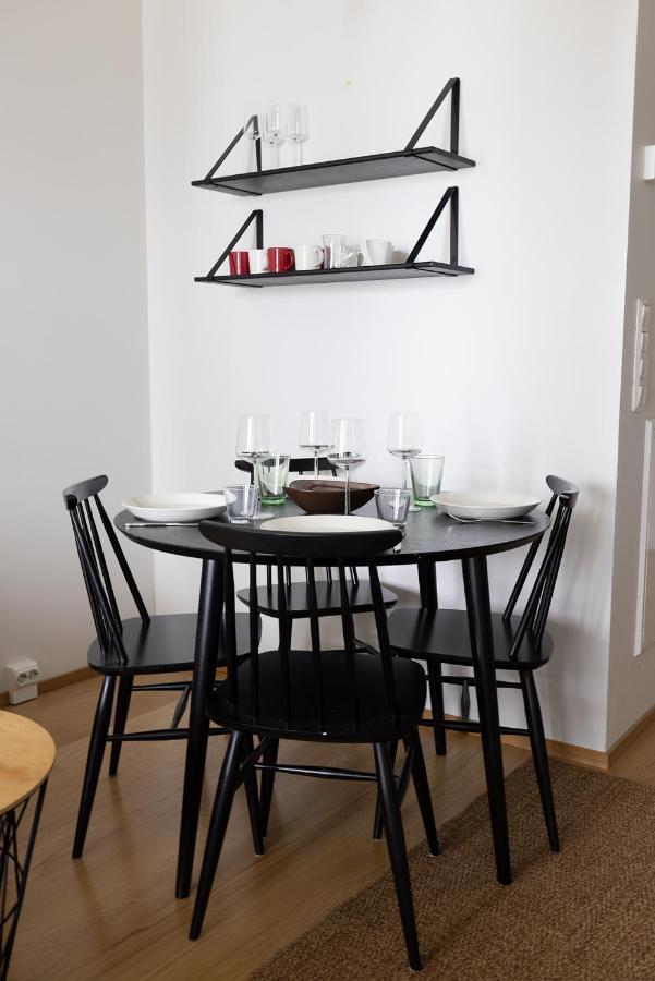 Poista 2ndhomes Modern 1br With Balcony By The Station Huoneisto *