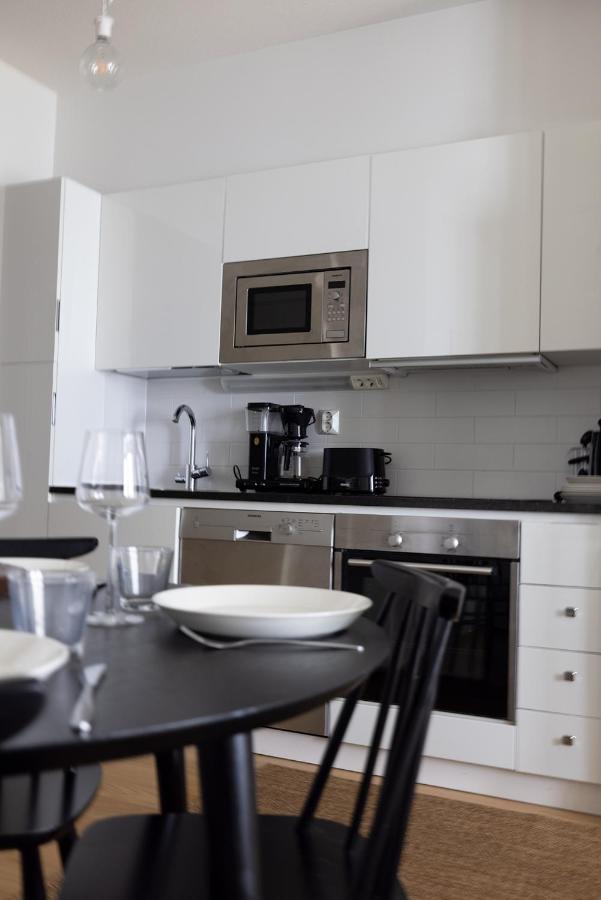 Poista 2ndhomes Modern 1br With Balcony By The Station