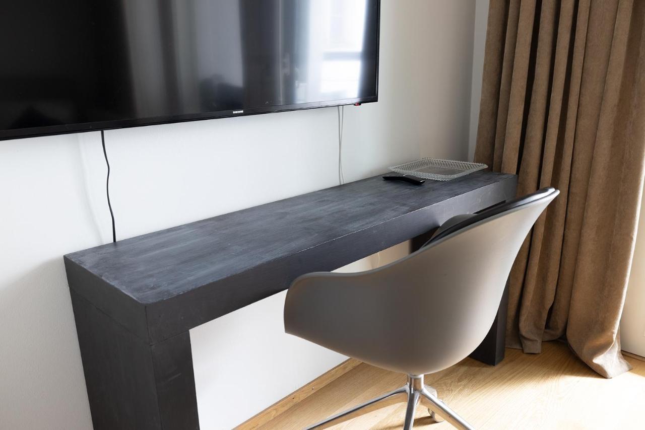 Poista 2ndhomes Modern 1br With Balcony By The Station Huoneisto *