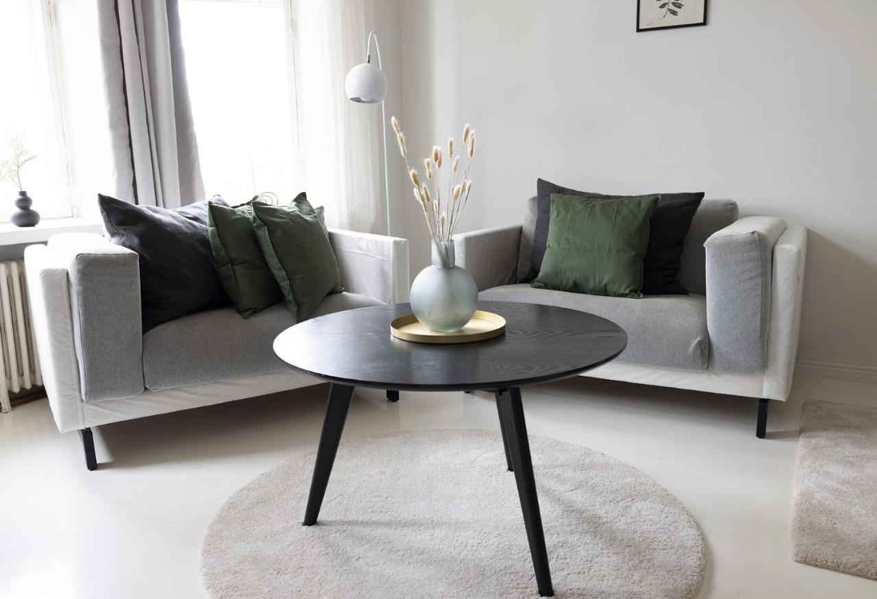 Huoneisto 2ndhomes City Center 2br With Balcony And Sauna By Kaisaniemi Park