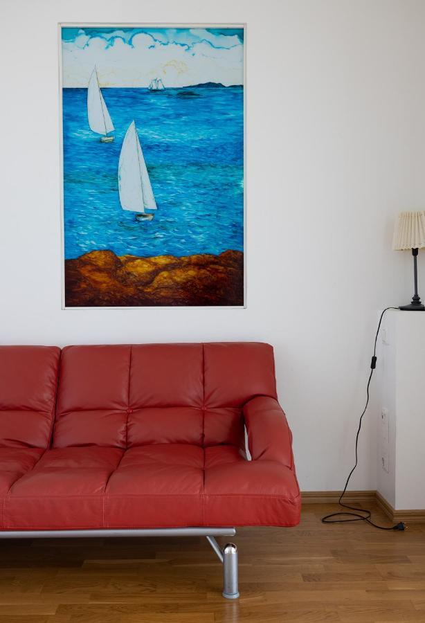 Huoneisto 2ndhomes Stunning Floor With Sauna And Balcony *