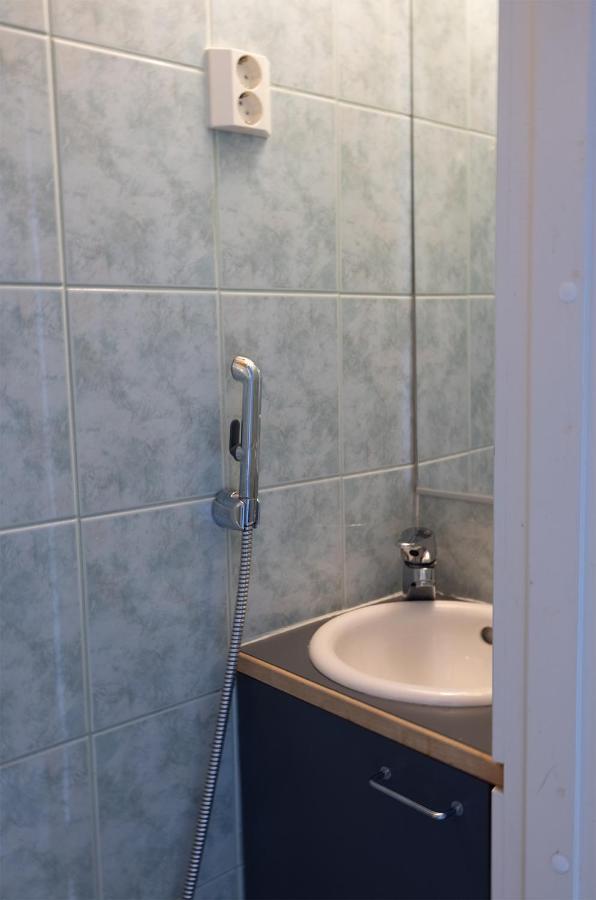 Huoneisto 2ndhomes City Center 2br With Balcony And Sauna By Kaisaniemi Park *