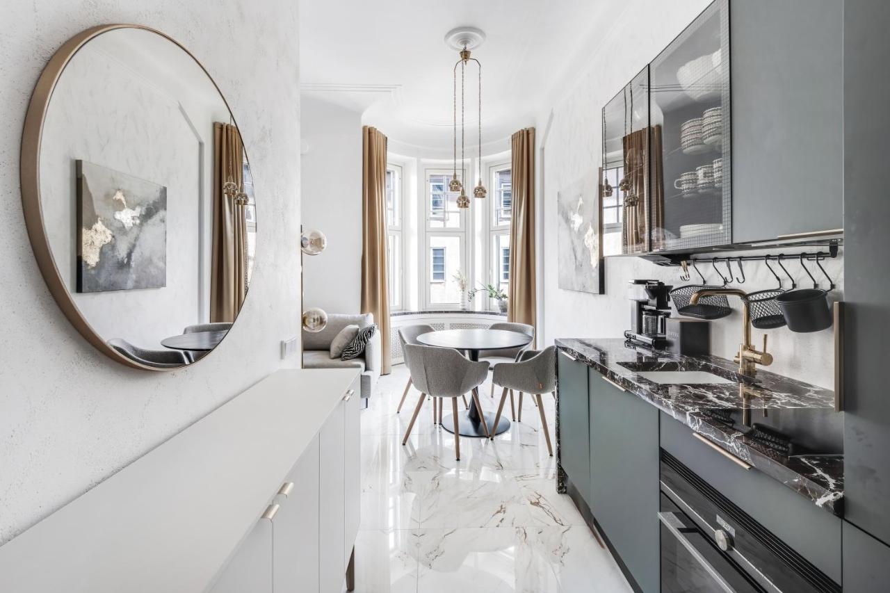 Wehost Marble And Brands In The Heart Of @vuorikatu 8 Huoneisto *