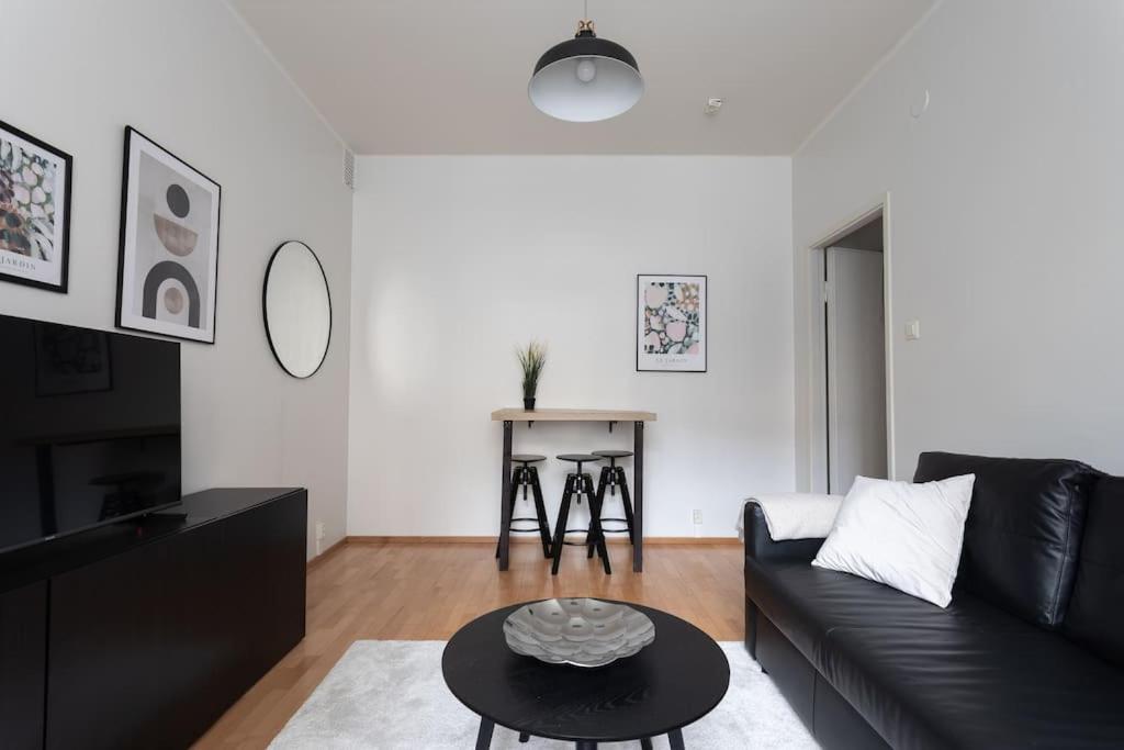 Kodikas Huoneisto Helsingin Keskustassa Helsinki
