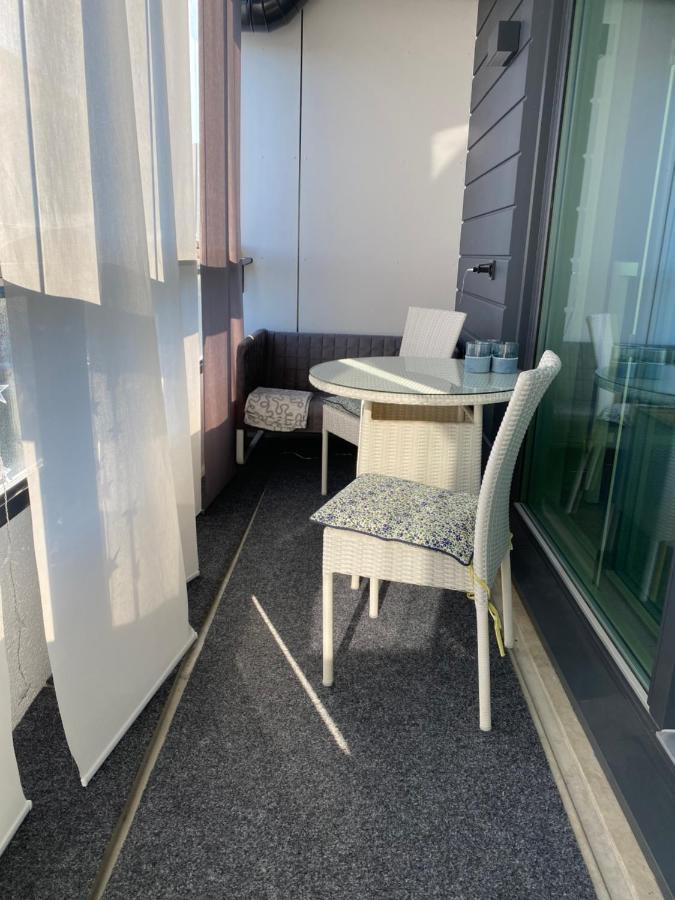 Sea View Lux Kalasatama Romantic Studio - Balcony & Coffee& Tee, Wifi, Gym &sauna Huoneisto