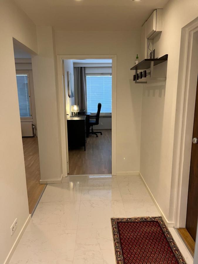 Modern 45m^2 Ullanlinna Huoneisto *