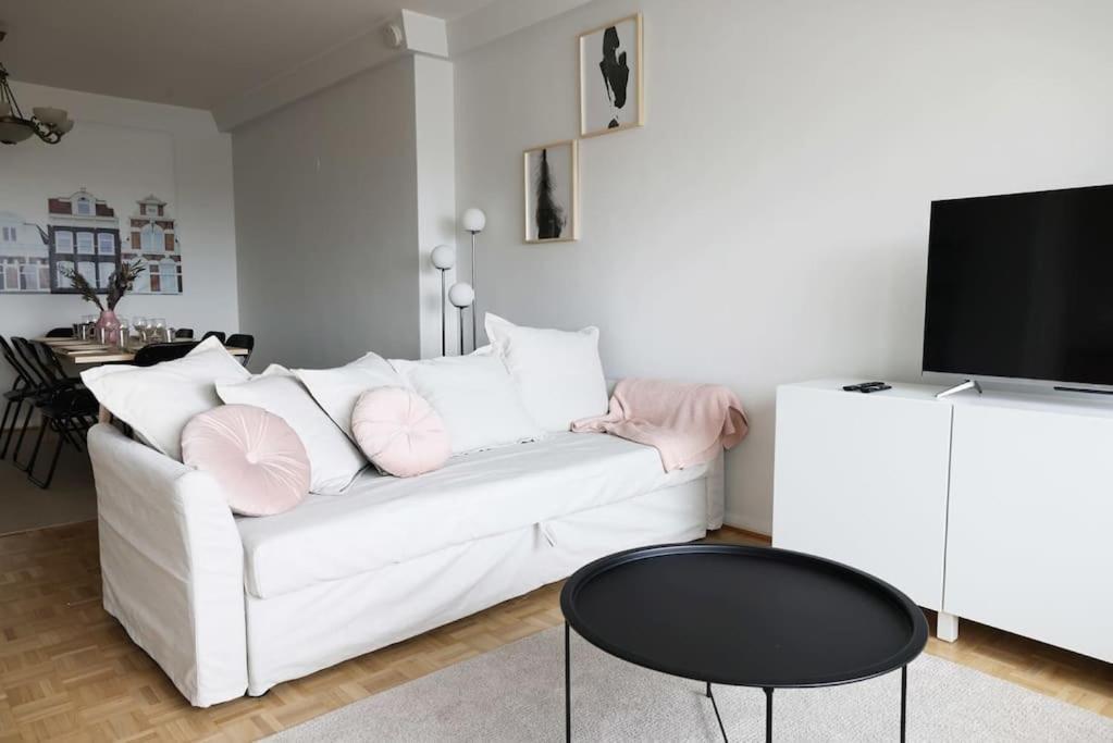 Poista 2ndhomes 102m2 Floor 3br With Balcony Helsinki
