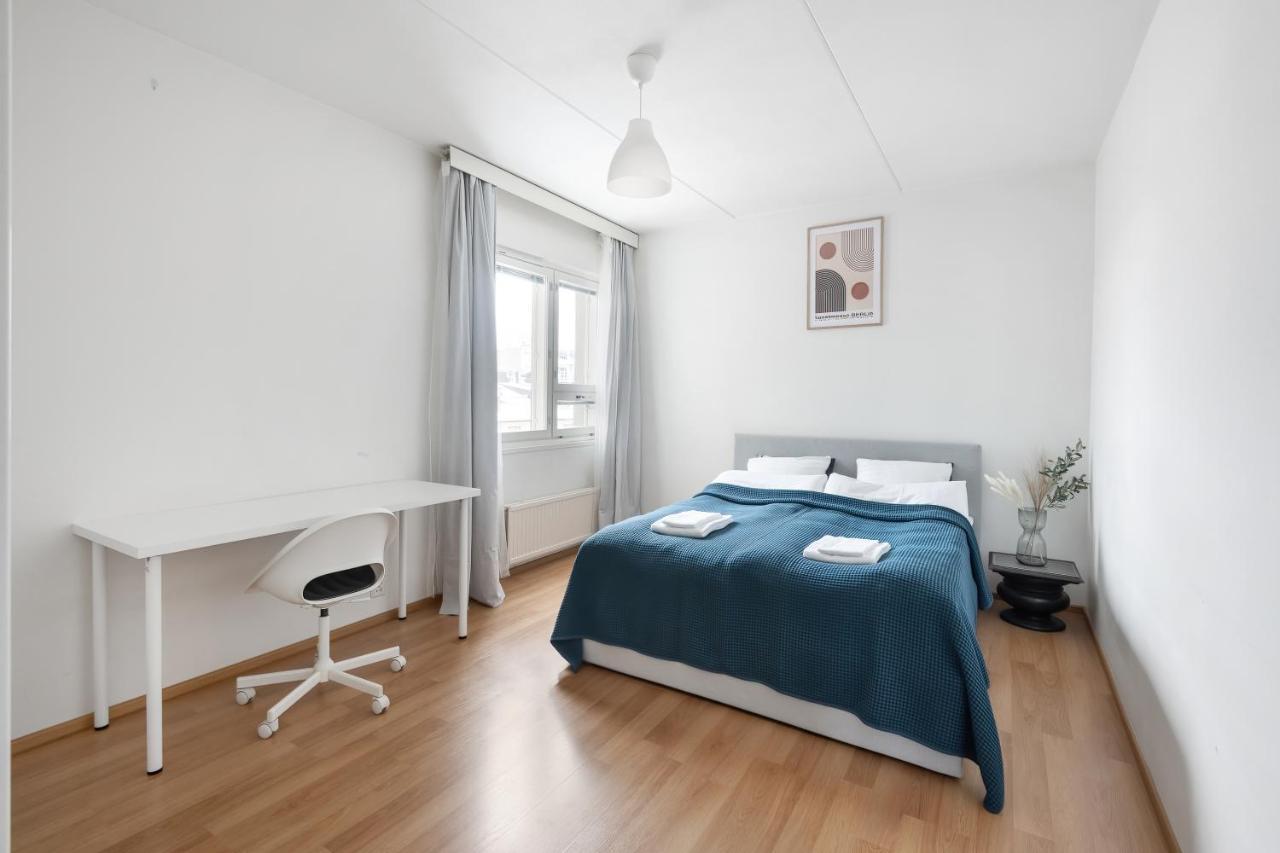 Huoneisto Wehost 2br In The Centre With Sauna And Balcony @sinebrychoffinkatu 11