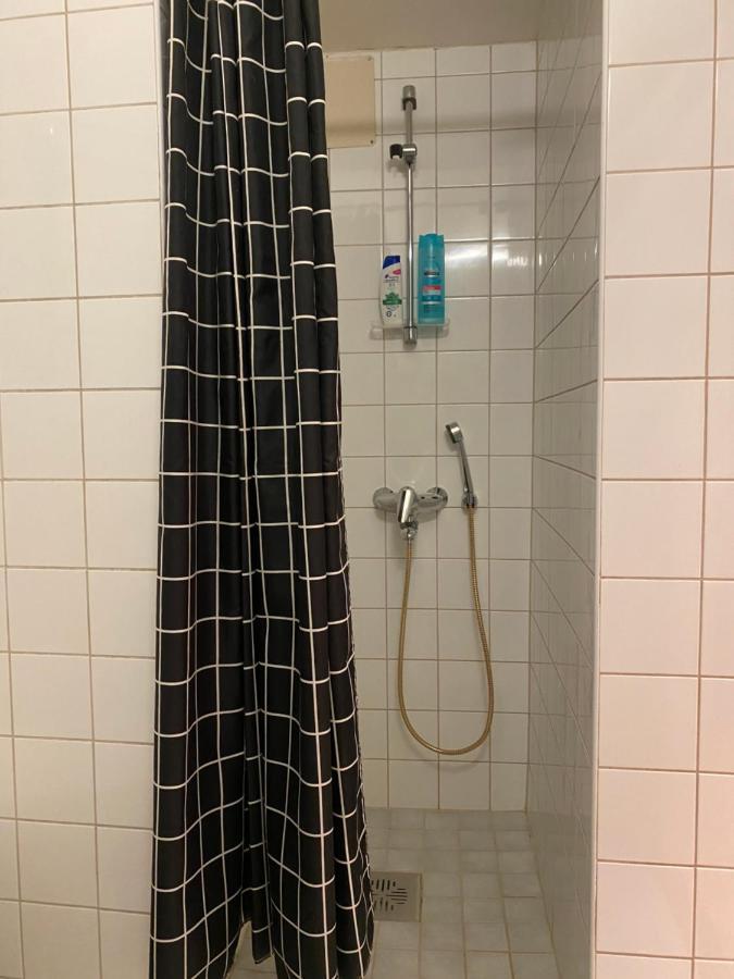 Big Studio Close To Center With Wifi Huoneisto