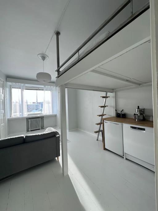 Lovely Studio In Alppila Huoneisto