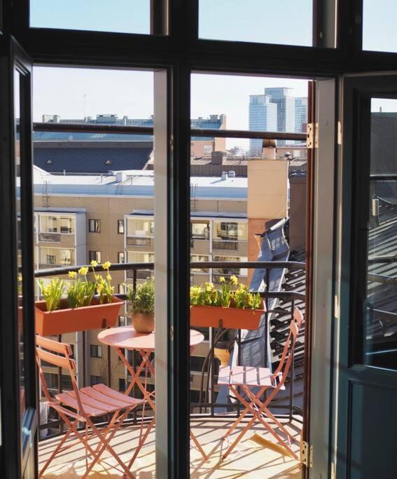 Urban Penthouse Next To Metro With Views Huoneisto Helsinki