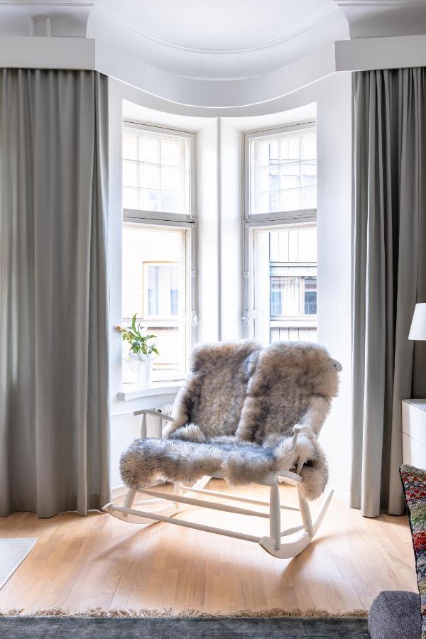 Luxury Design Gem In Center With Sauna And Workspace