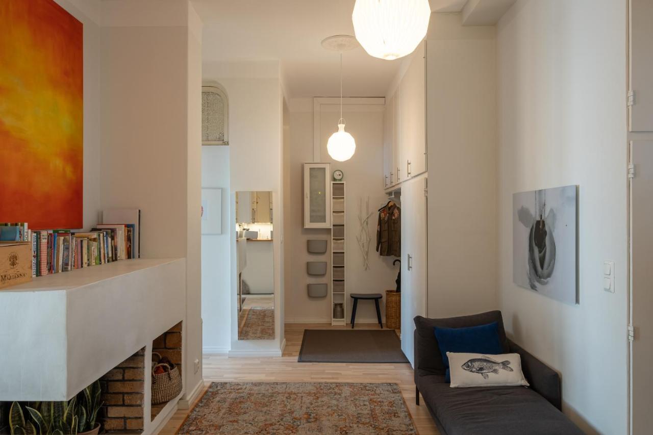 Huoneisto Luxury Design Gem In Center With Sauna And Workspace *