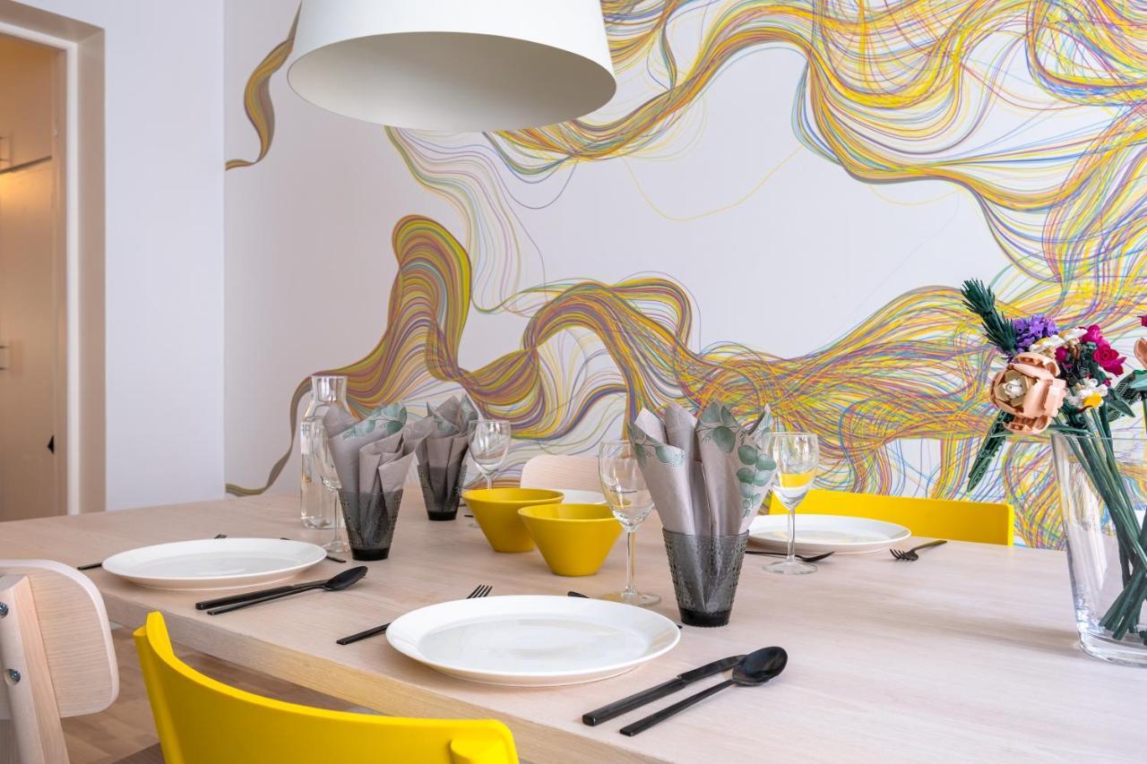 Huoneisto Luxury Design Gem In Center With Sauna And Workspace