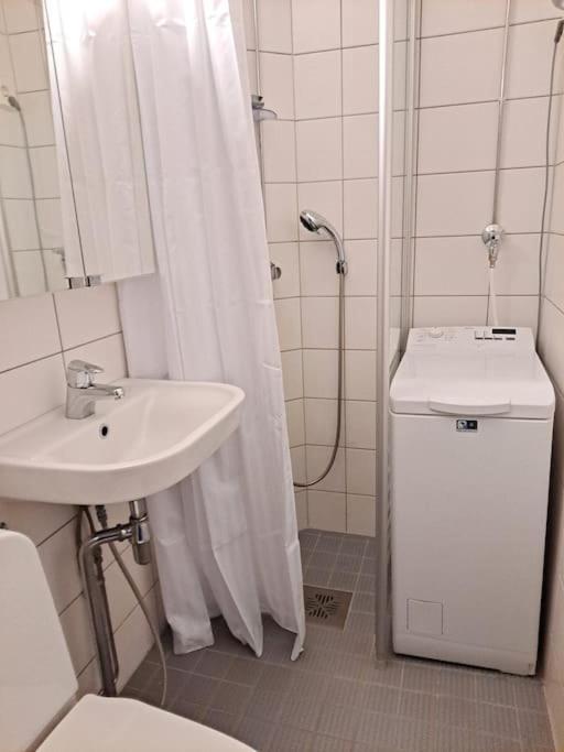 Puotilan Idylli Meren Laehellae