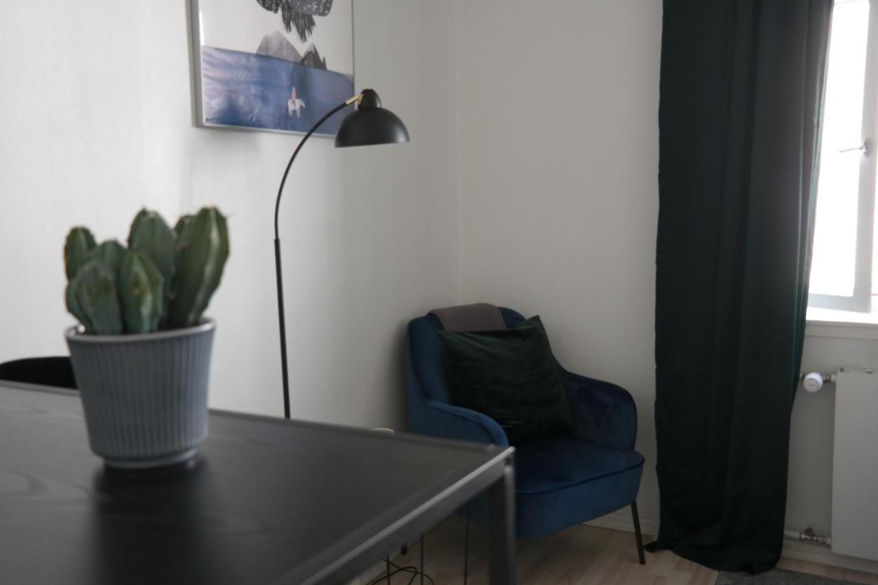 Modern Equipped In Vibrant Kallio, Near Transit & Dining Spots *