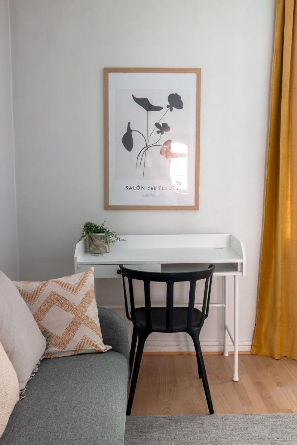 Huoneisto Poista 2ndhomes Spacious By The Esplanade Park *