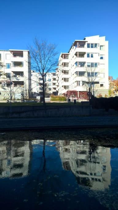 - Nearby Centrum & Metro Huoneisto