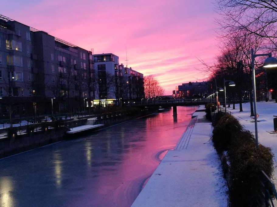 Huoneisto - Nearby Centrum & Metro