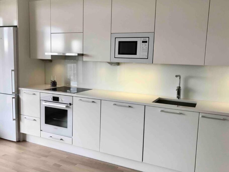 Tilava Yksioe 35,5 M2 Merenrannalla Huoneisto
